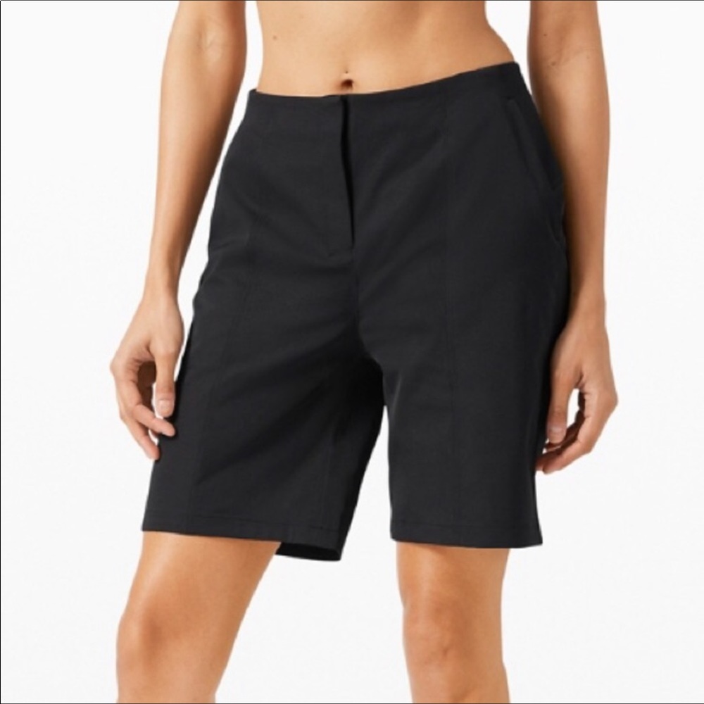 LULULEMON BLACK IN POWER SIDE POCKETS MR SHORTS - Picture 6 of 9